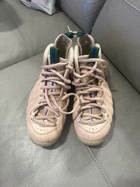 Nike Women's Air Foamposite One Particle Beige AA3963-200